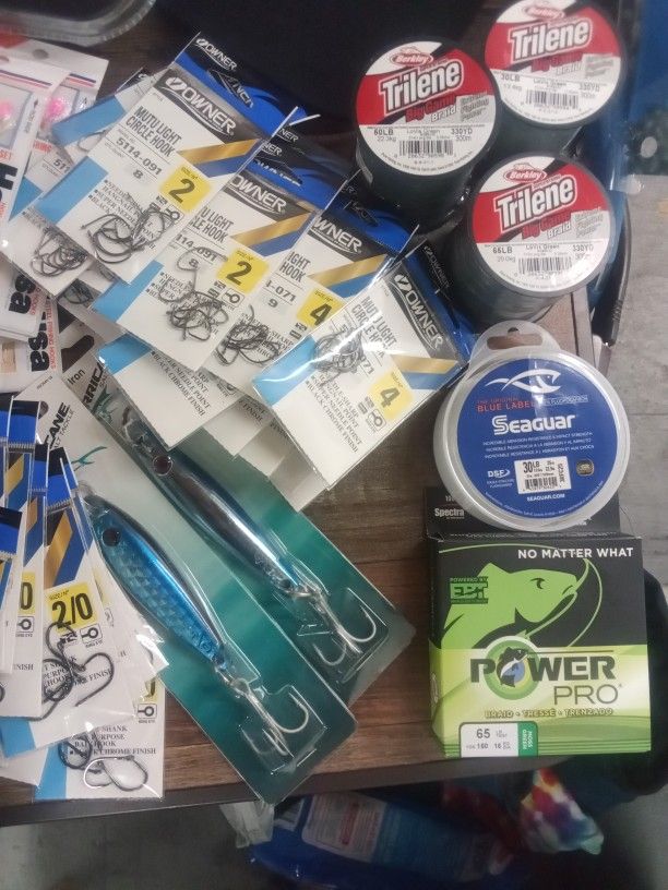 Sunday Fishing Tackle Bundle 1 for Sale in Chula Vista, CA OfferUp