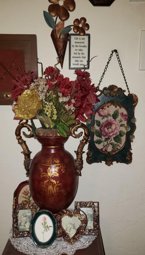 X2 VINTAGE ORNATE BURGUNDY GOLD DAMASK PINK ROSE EMBROIDERED EMBROIDERY ART PLAQUE PICTURE FRAME URN VASE JARDINIERE FLOWER ARRANGEMENT DECOR