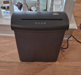 Fellowes P480C-2 Paper Shredder