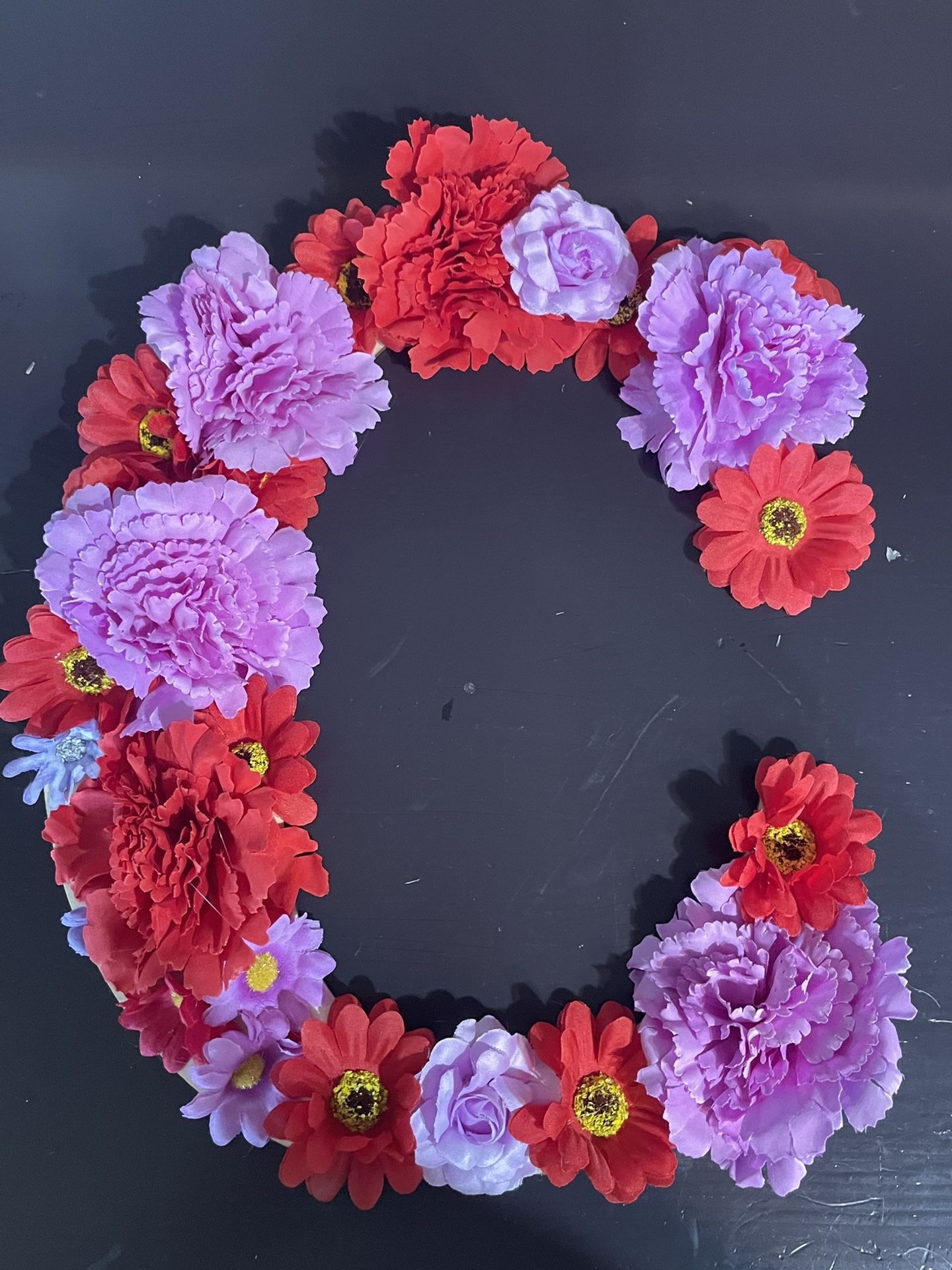 Customize floral letters for gifts, nurseries your child’s room, your bedroom and so much more