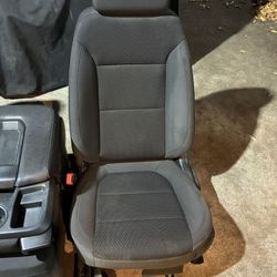 2019-2025 Chevy Silverado / GMC Sierra Seats 