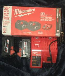M18 XC5.0 Battery Pack (2-Pack) And Rapid Charger
