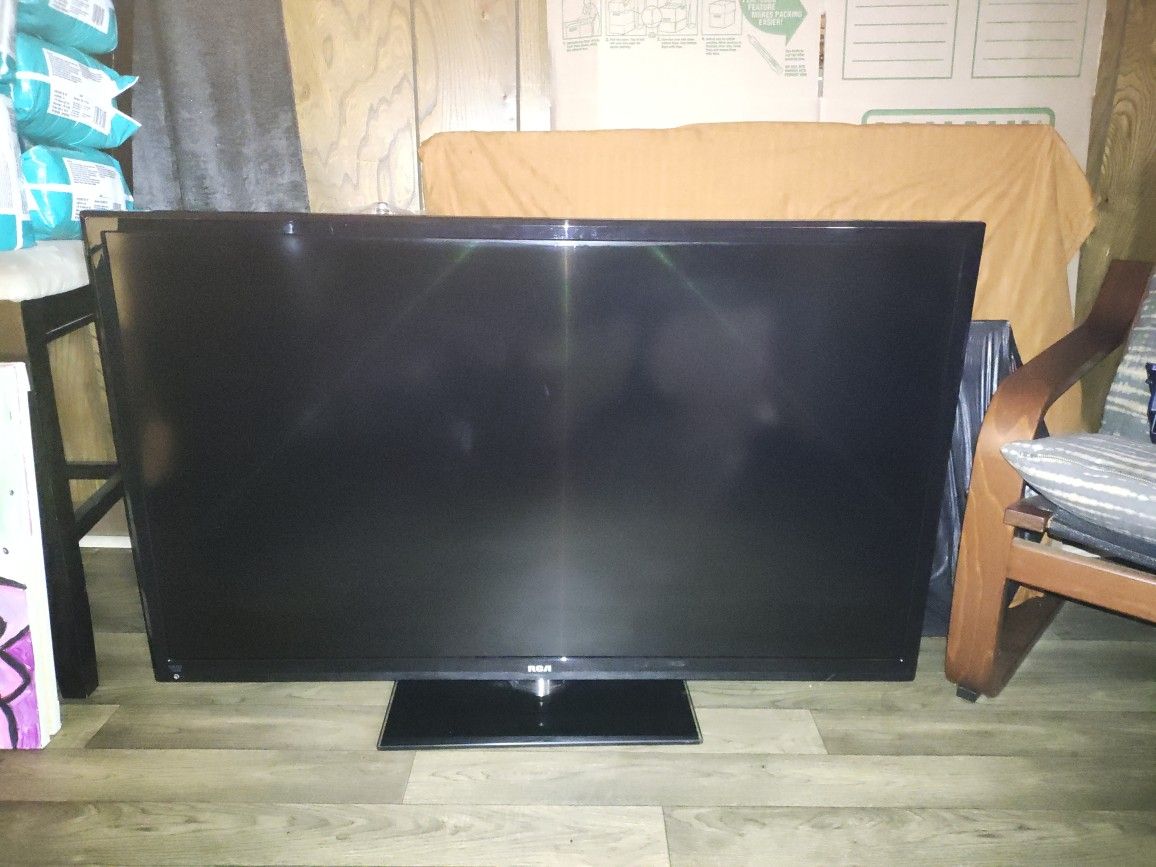 RCA... 43"