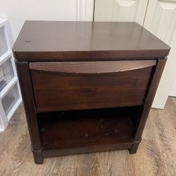 Nightstand 