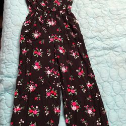 Girls jumper/romper Size 9/10