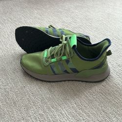 Adidas Shoes Size 9 1/2