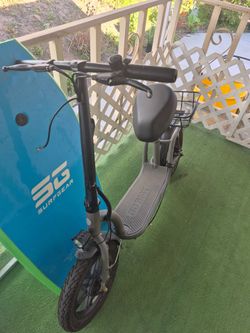 Gotrax flex vougar electric scooter [forparts]or whole sale