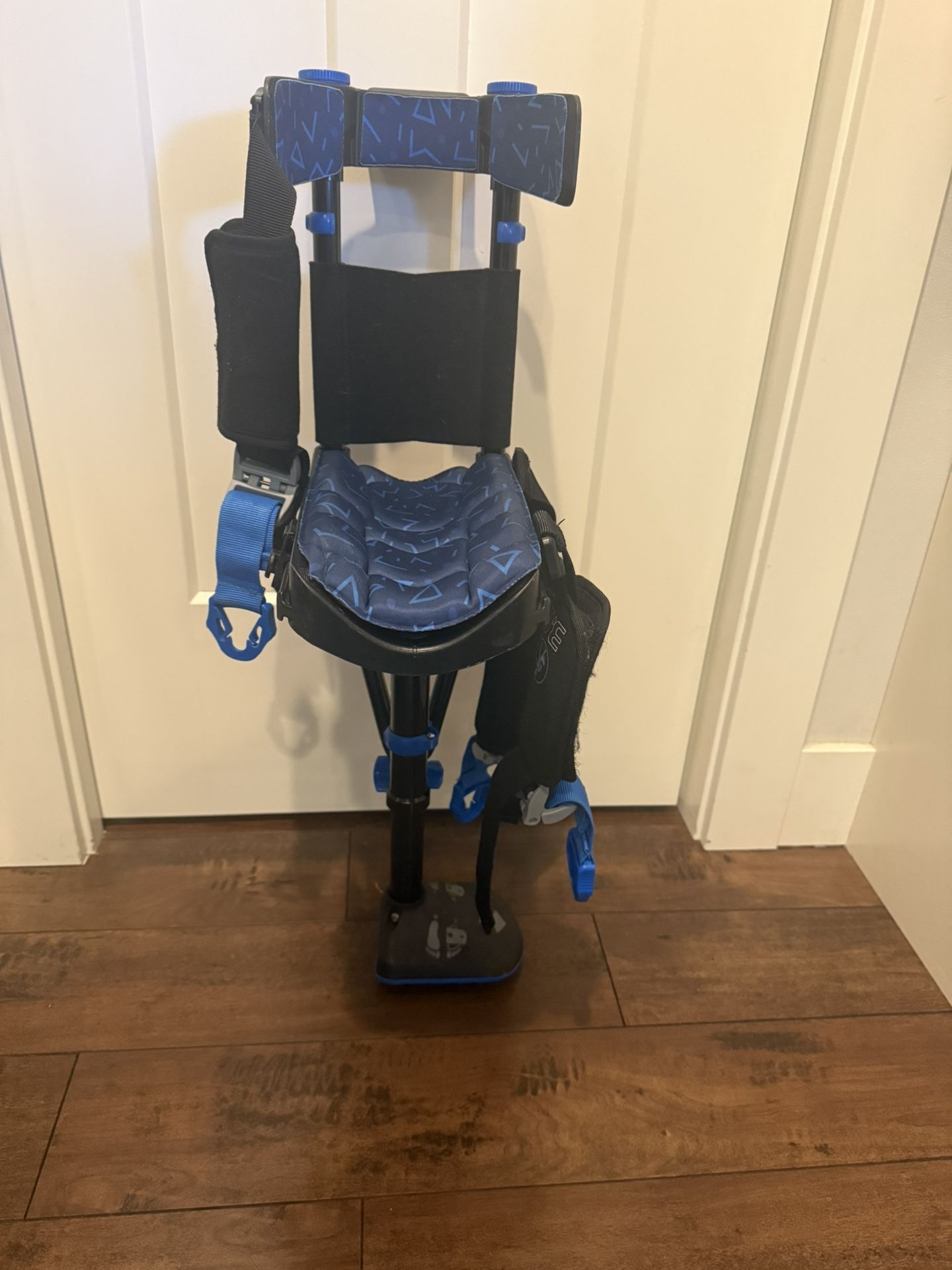 iwalk 3.0 Hands-Free Knee Crutch Mobility Device