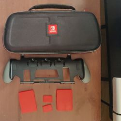 Nintendo Switch Travel Case/Grip Set