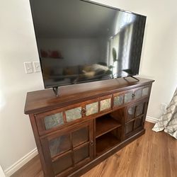 Solid Birch TV Stand With Beehive Glass