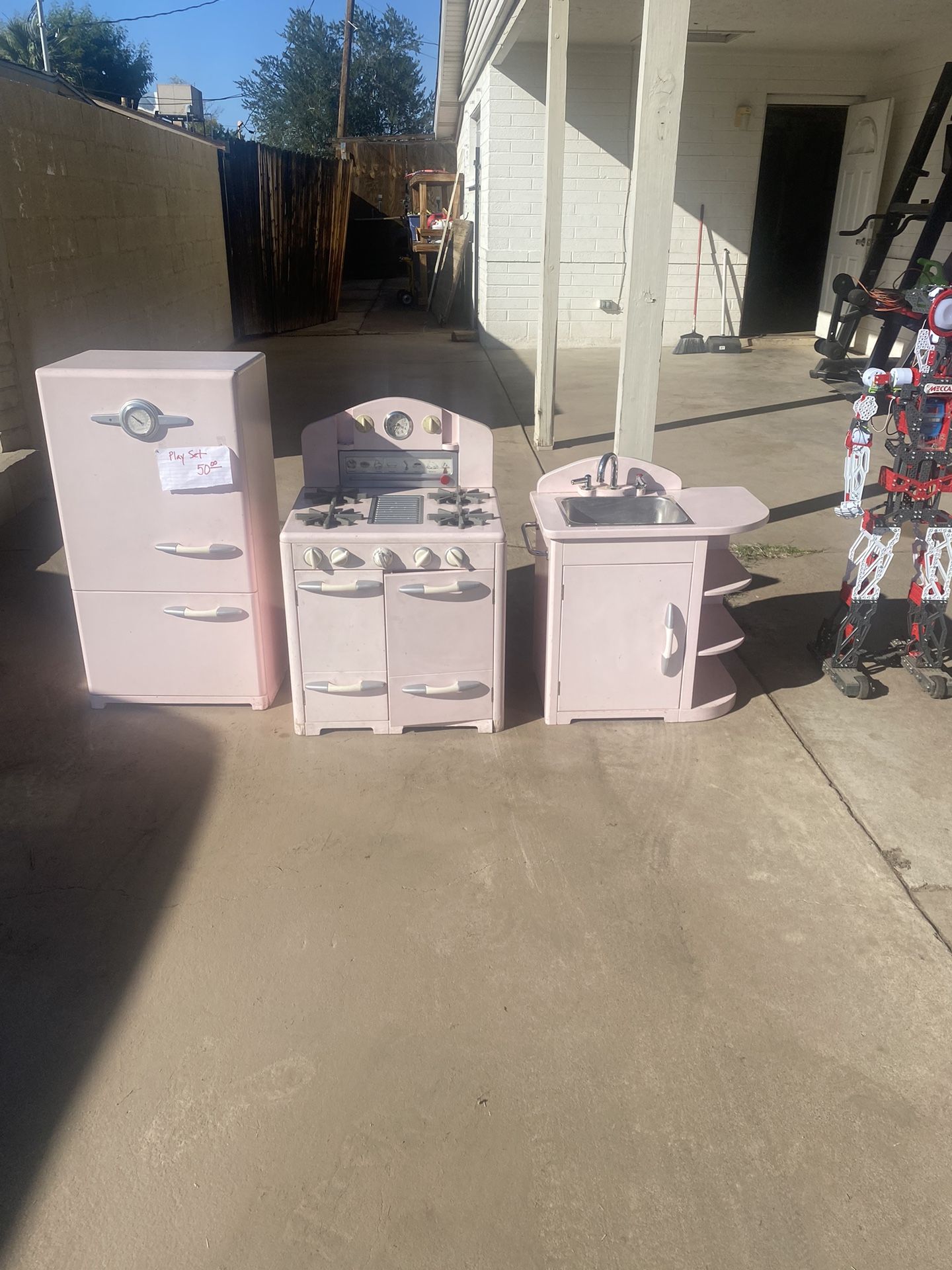 KIDS PLAYSET FOR 50 Bucks