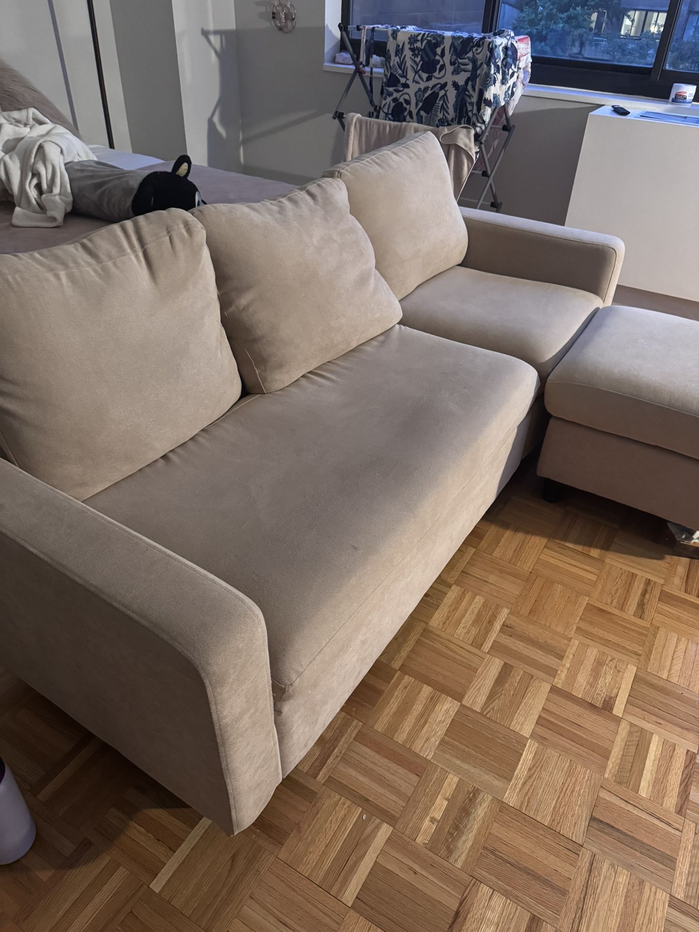 Beige 3Seats with Matching Ottoman