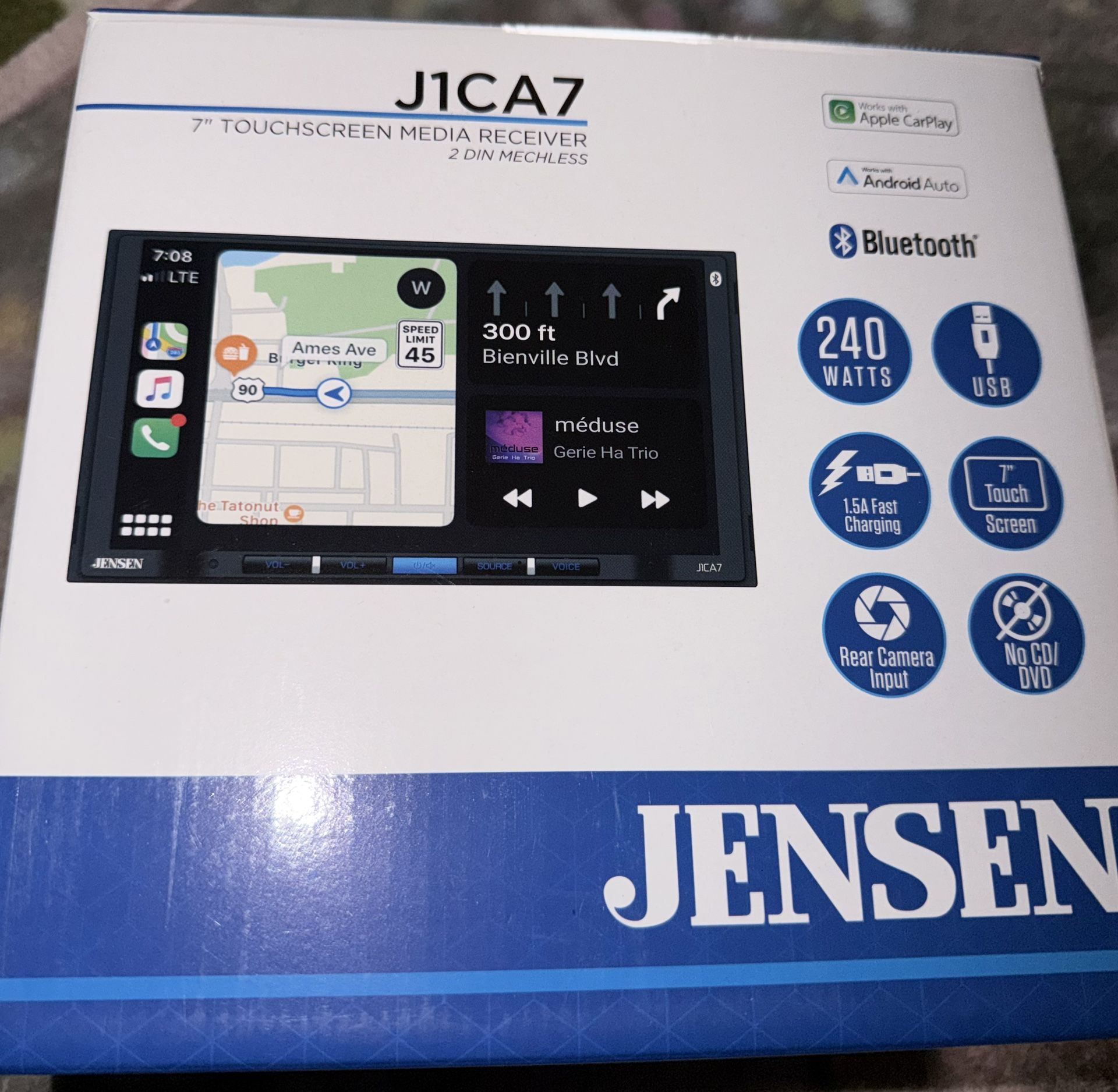 Jensen CarPlay Radio Screen
