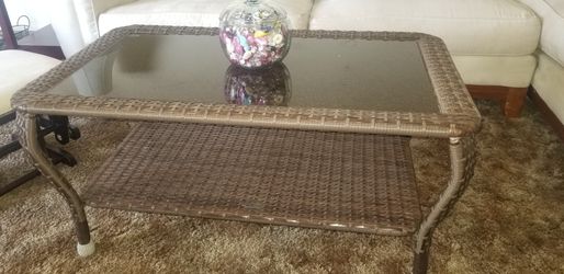 Mesa de patio. Bertter homes