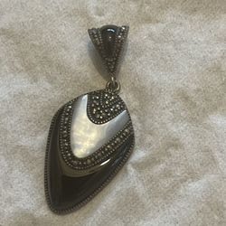 Pendant