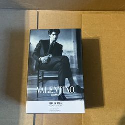 Valentino Uomo Rockstar Noir Cologne 