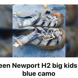 Keen Newport H2 Big Kids Size 4 Blue Camo