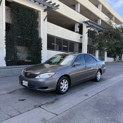 Toyota Camry LE
