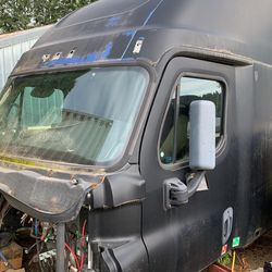 2016 Freightliner Cascadia