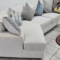 I sell this 2 couple sofa...like new. Mint condition