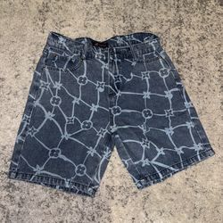 Lv Shorts 