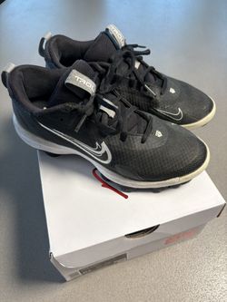 Nike Force Trout 9 Pro Youth Size 5