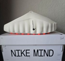 Nike Mind 001 Sail (9w)