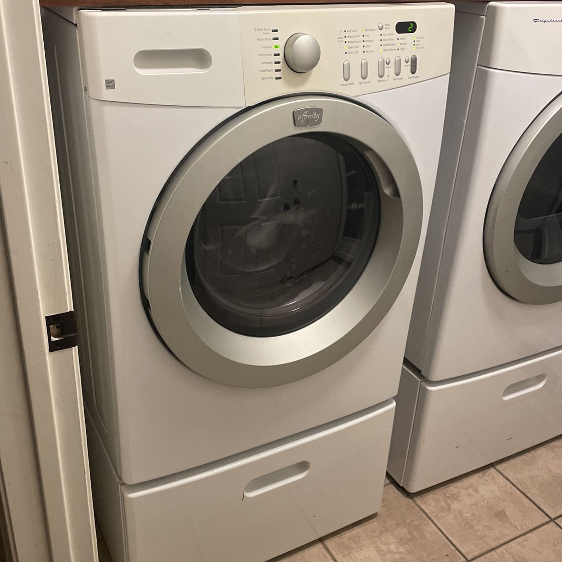 Frigidaire Affinity Washer And Dryer Gas With Pedestals