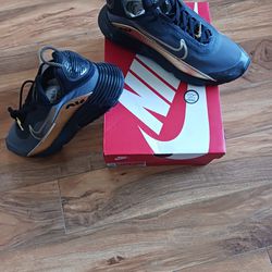 Nike Air Max Black/Metallic Gold 2090
Men's Size 12 