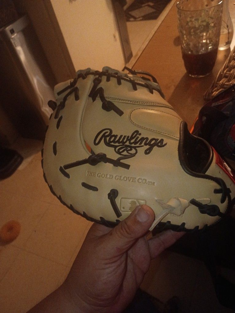 Rawlings The Gold Glove Co.
