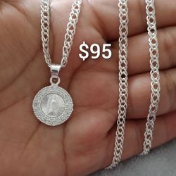 925 Sterling Silver Chain With The Pendant/Cadena Con Medalla De La Virgen De Guadalupe De Plata 925