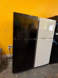 Refrigerador de 24” cash Sale for Labor Day weekend