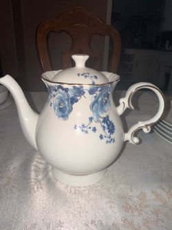 Glass Blue Floral Tea Pot