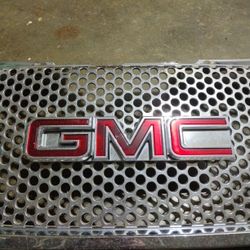 GMC Replacement Grill Off 2013 Yukon 