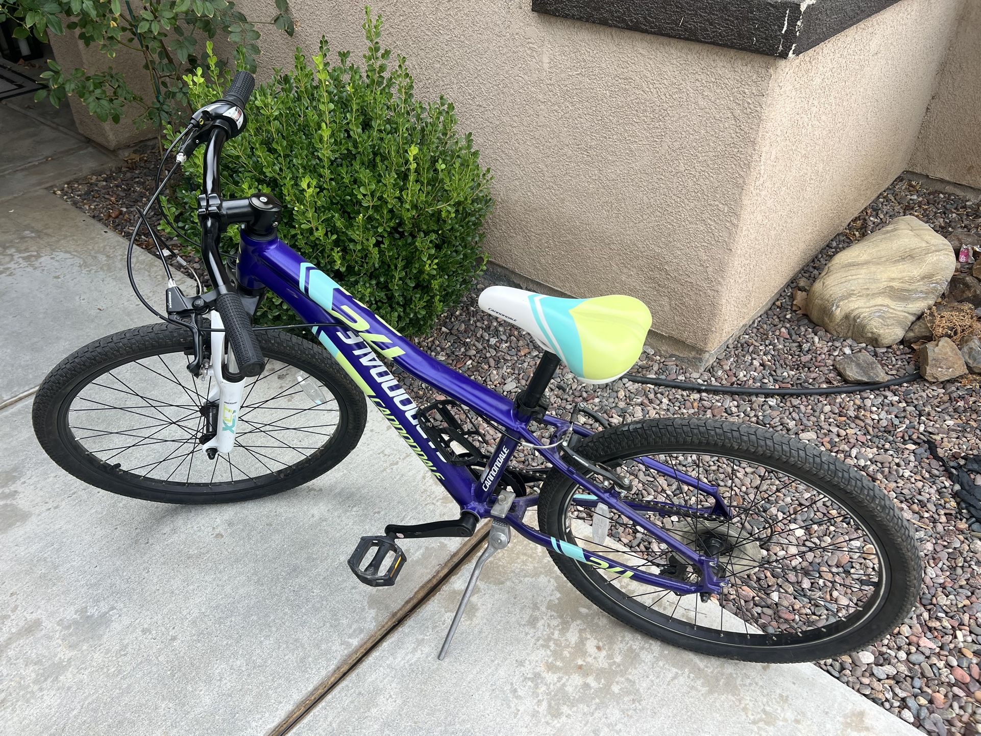 Mountain Bike “cannondale”