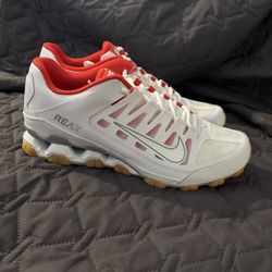 NEW Men’s NIKE Reax 