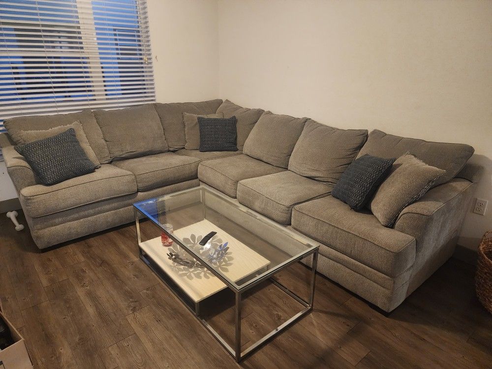 Sectional Couch Grey