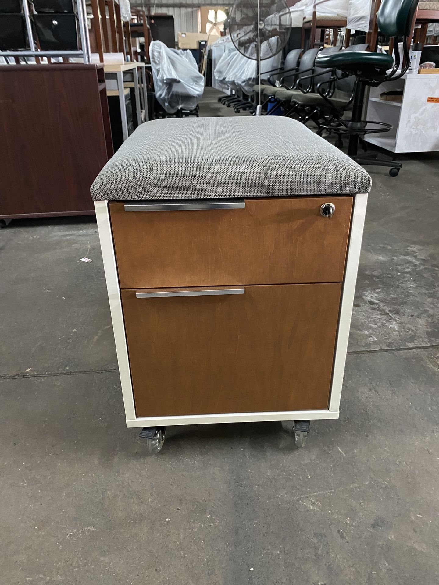 mobile cabinet