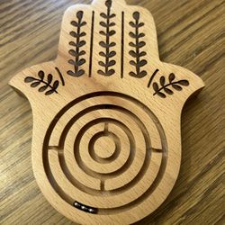 Hamsa hand labyrinth - wood