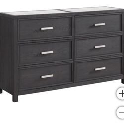 NEW Drawer Dresser With Quartz Top