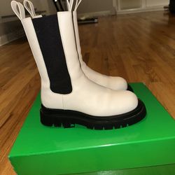 ✨ Bottega Veneta Lug Boots – White & Black, Women’s Size 10 ✨