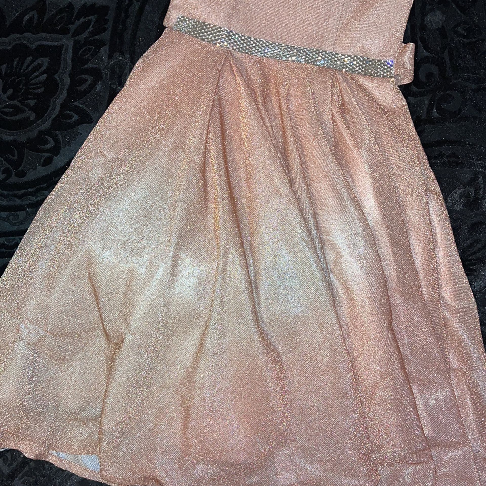 Rose Gold size 4 Girl dress !!