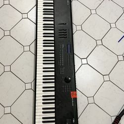 Kurzweil PC88 Performance Controller – 88-Key Workstation (1990s)