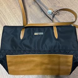 Liz Claiborne Black Shoulder Bag/pocketbook