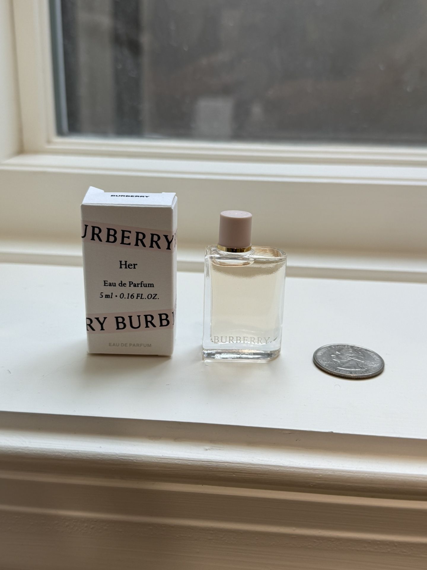Multiple Mini Perfumes 