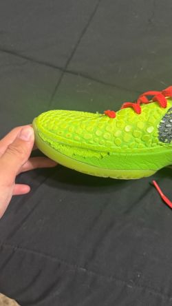 Kobe grinches size 8.5