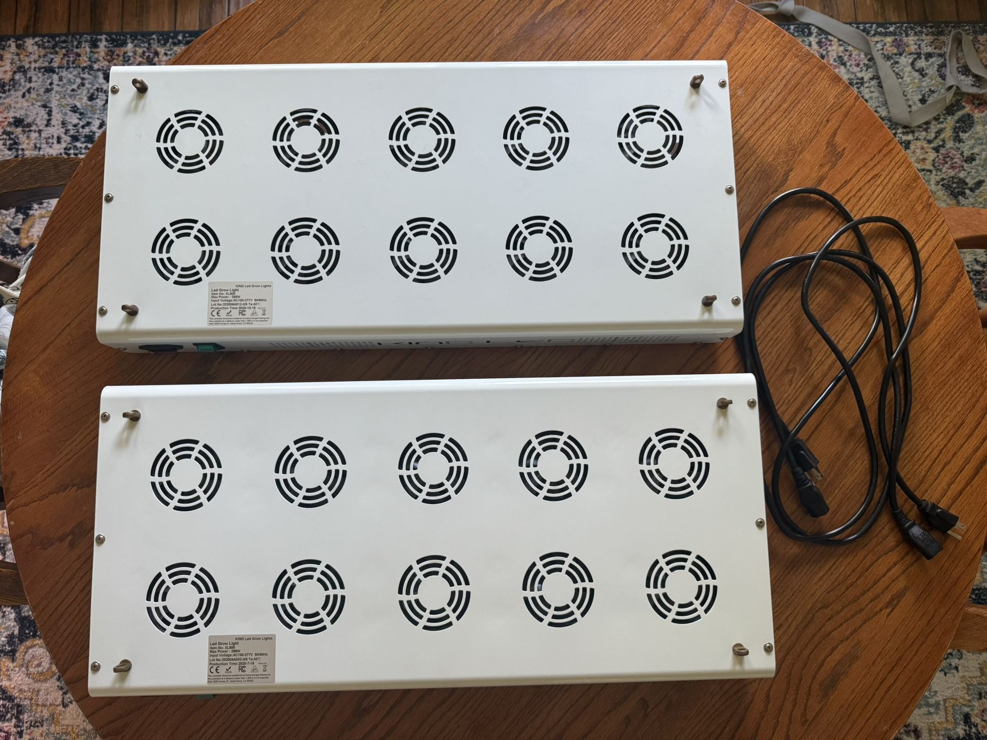 Kind LED K3 XL600 Full Spectrum Grow Lights