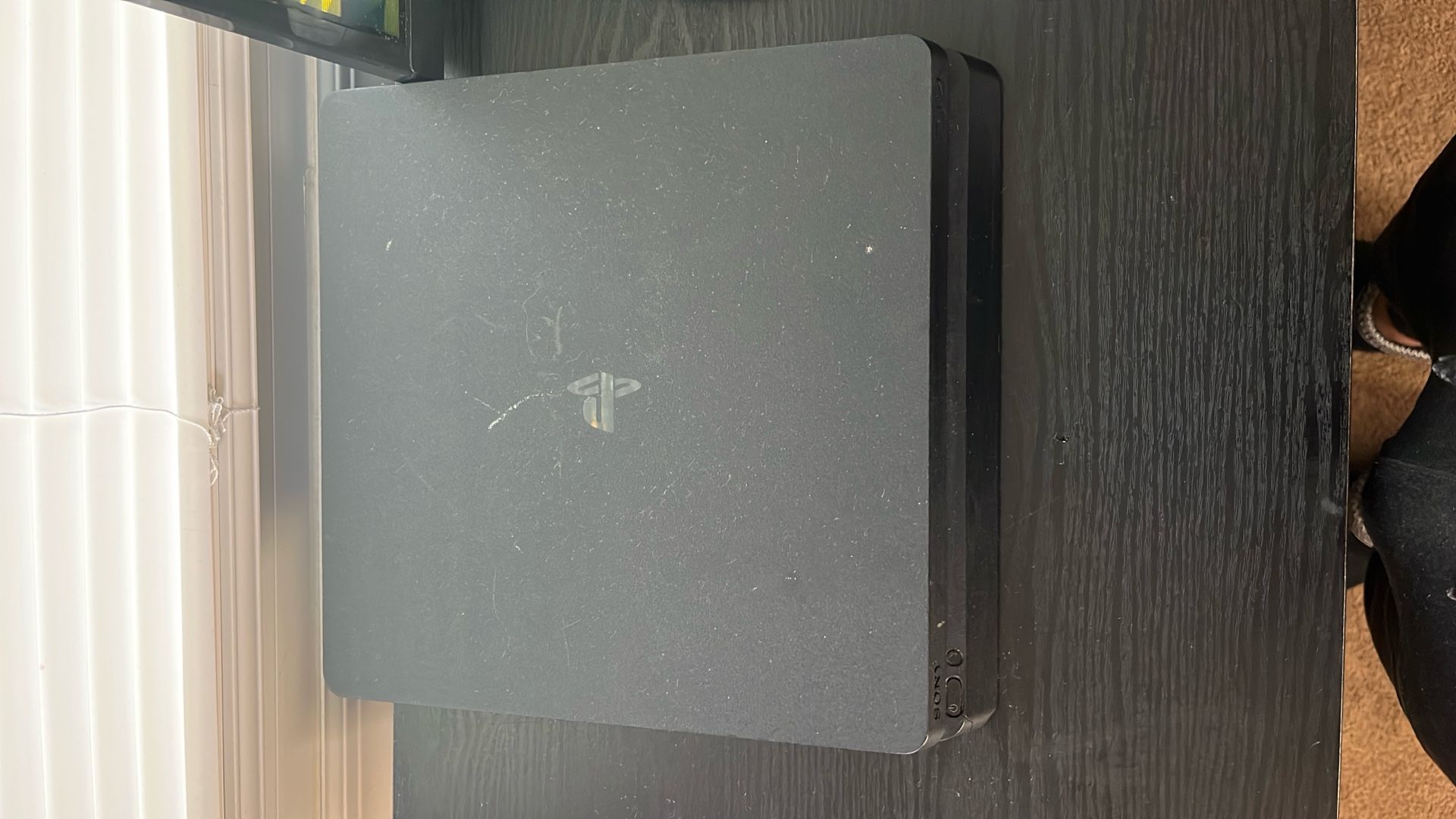 PS4 Slim