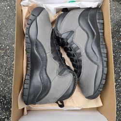 New Jordan 10 Shadow Size: 8, 8.5, 9, 9.5, 10, 10.5, 11, 12, 13 (Pick Up)
