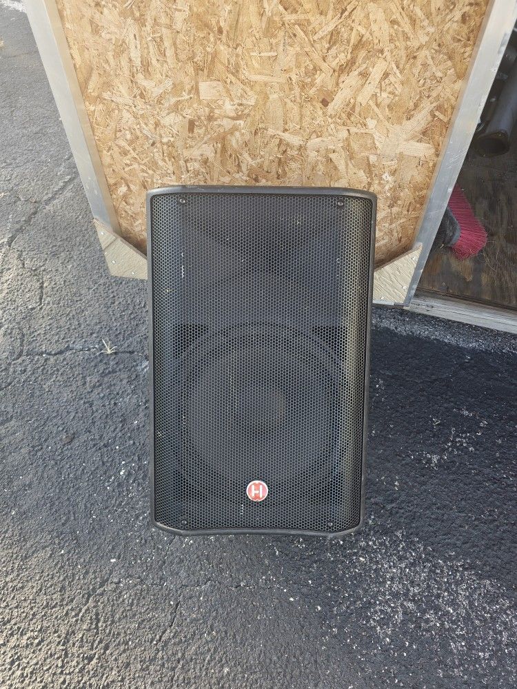Entertainment speaker will stand not bluetooth ox Cable only